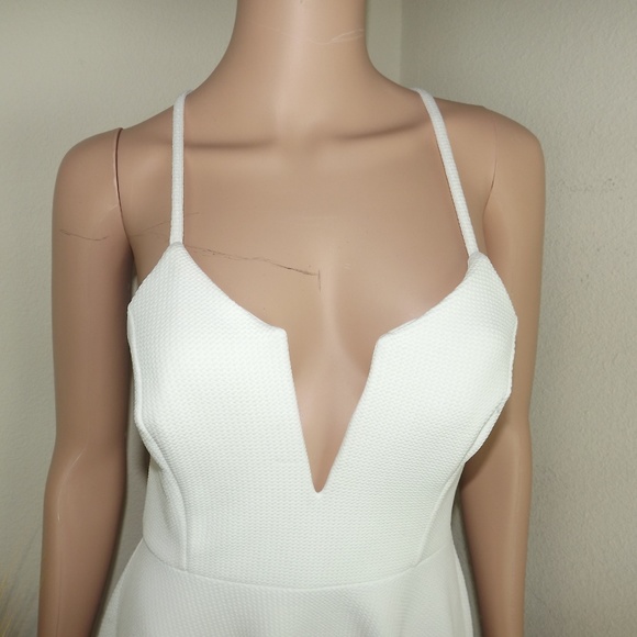Beautiful A'gaci White Formal V Cut Mini Dress - Picture 4 of 7